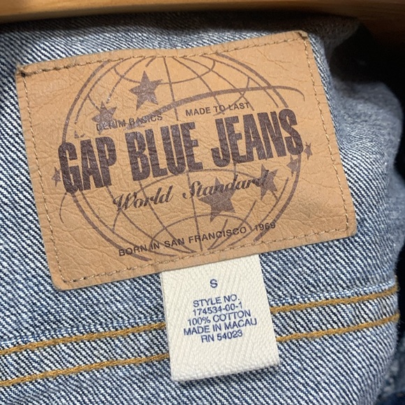 Vintage 90s Gap Men’s Small Dark Blue Jean Jacket - Picture 3 of 6